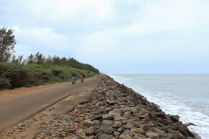 Kakinada Beach Park - Kakinada - Connecting Traveller