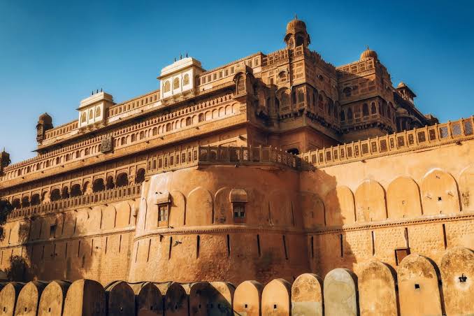 Allahabad Fort - Prayagraj - Connecting Traveller